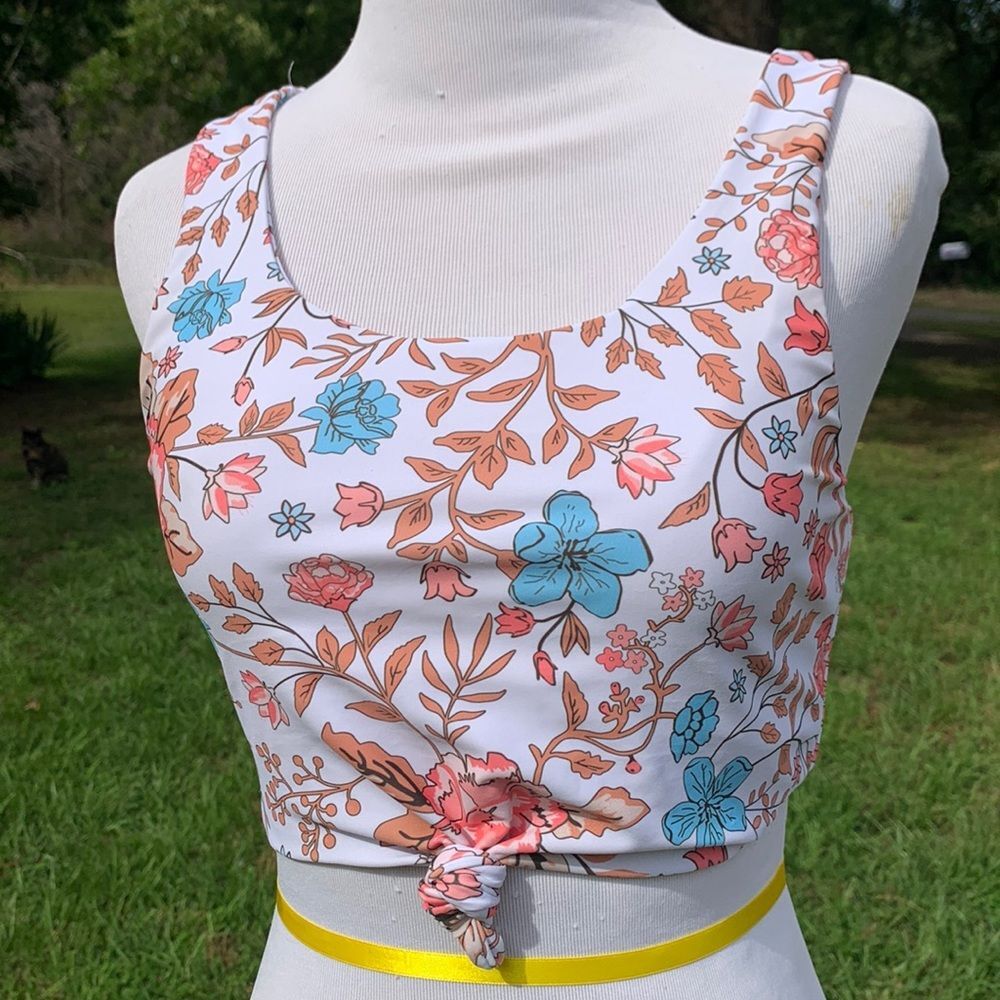 NWOT Floral Longline Cropped Knot Bikini Tank Swim Top Small Super Comfy!